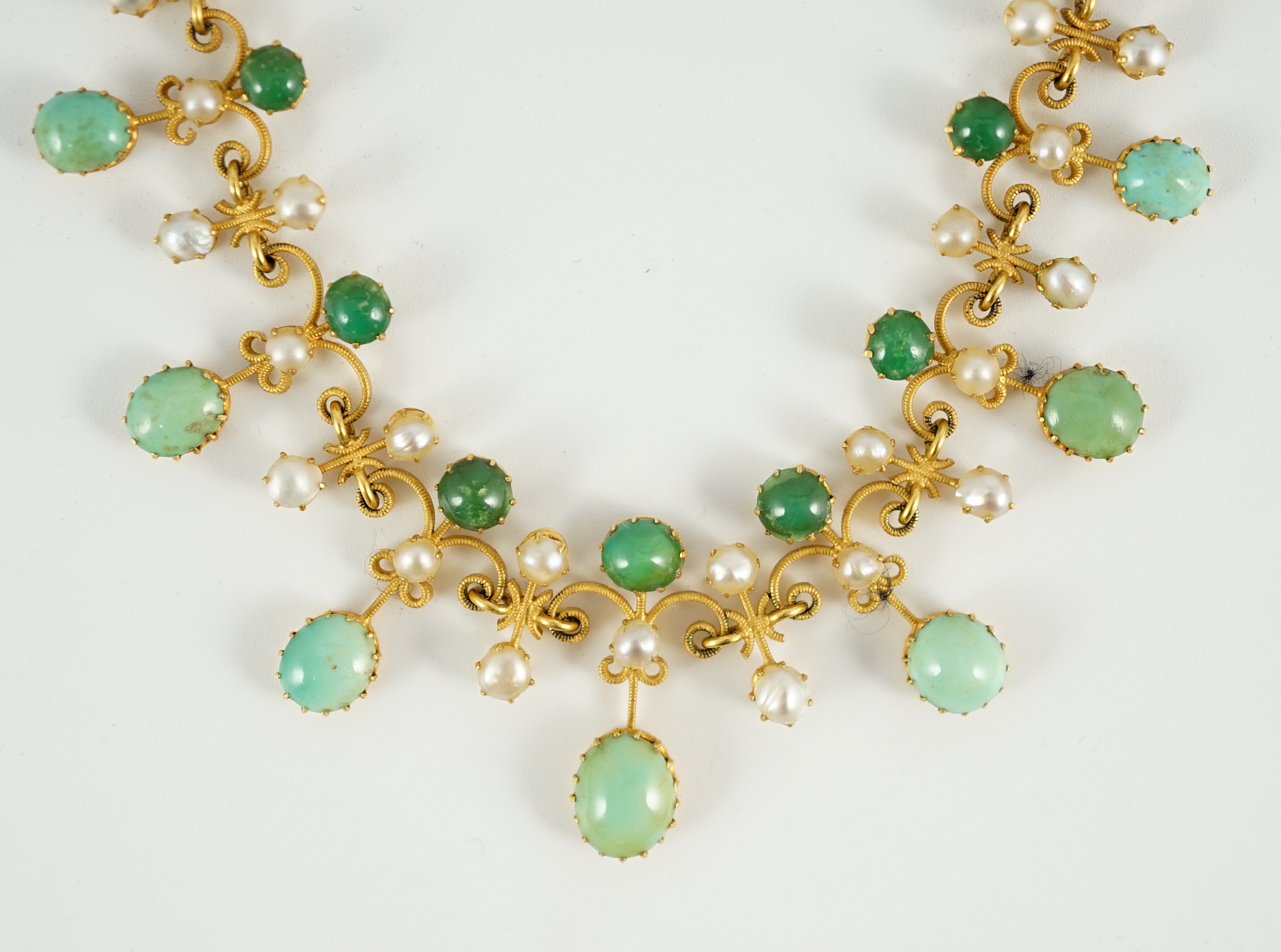 A cased Edwardian gold, turquoise and split pearl set necklace